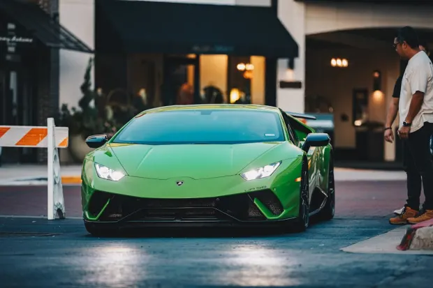 فن بيت كازينو تطبيق أندرويد/آي أو إس